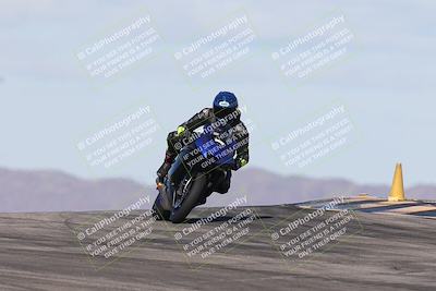 media/Nov-16-2025-Race Pace (Sun) [[8c5fa54630]]/Verified Riders/1-Turns 9 and 10 (925am)/